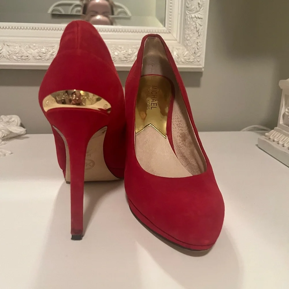 Michael Kors red suede heels 👠 - Picture 2 of 5